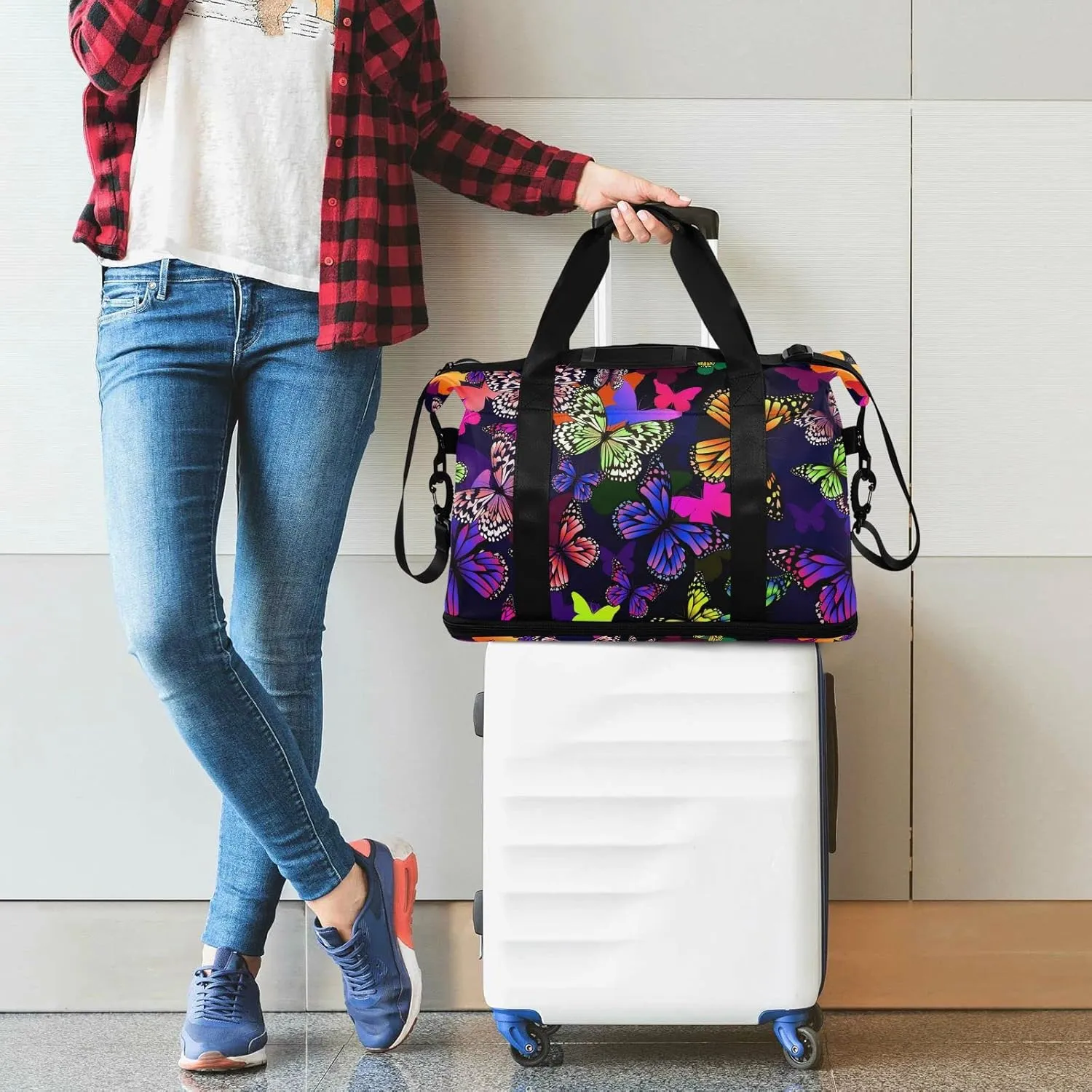 Colorful Butterflies Seamless on Black Dark Gym Duffel Bag, Polyester Travel Weekender Luggage Handbag with Waterproof Pocket for Wet Items, Unisex Foldable Tote for Sports
