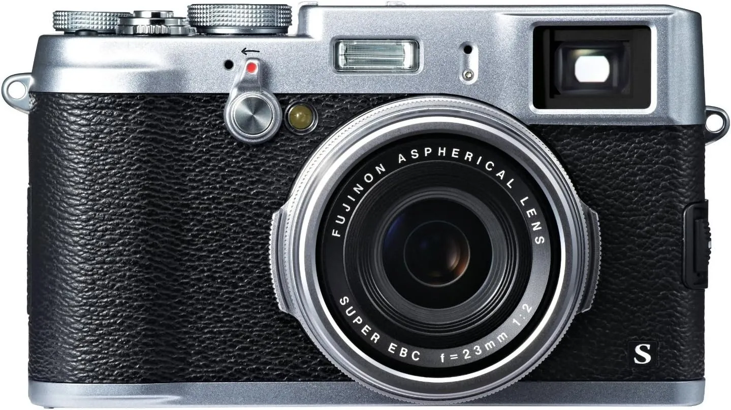 Fujifilm X100S 16 MP Digital Camera with 2.8-Inch LCD (Silver) (OLD MODEL)