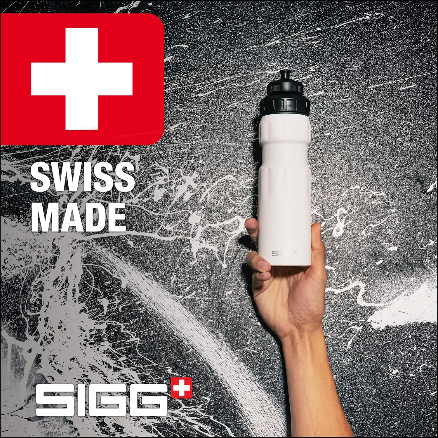 SIGG - Sports Water Bottle White - With 3-Stage Sports Cap - Made in Switzerland - Leakproof - Lightweight - Metal - BPA Free - 25 Oz